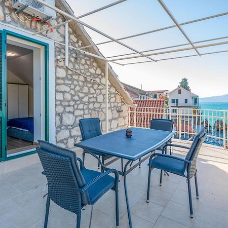 Nice Apartment In Podaca With Wi-Fi Екстер'єр фото