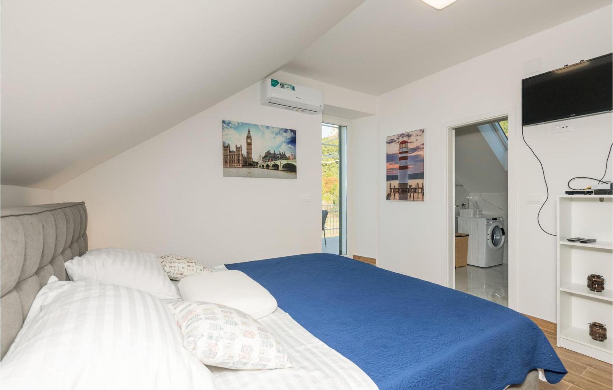 Nice Apartment In Podaca With Wi-Fi Екстер'єр фото
